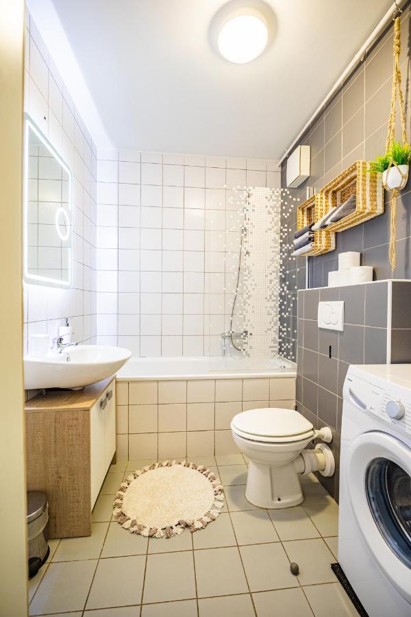 Flexible Selfcheckins 15 & 19 - Zagreb - Garage - Loggia - New - Apartments Repinc Εξωτερικό φωτογραφία